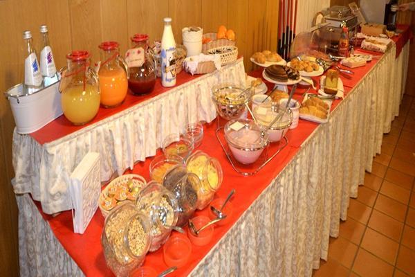 Bepy Hotel Garni Giustino Экстерьер фото