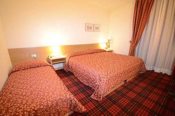 Bepy Hotel Garni Giustino Экстерьер фото