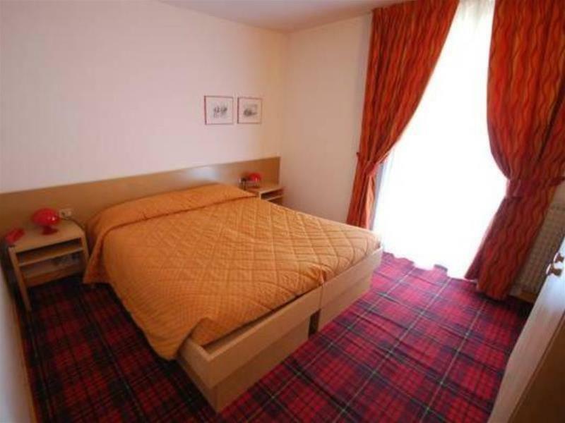 Bepy Hotel Garni Giustino Экстерьер фото